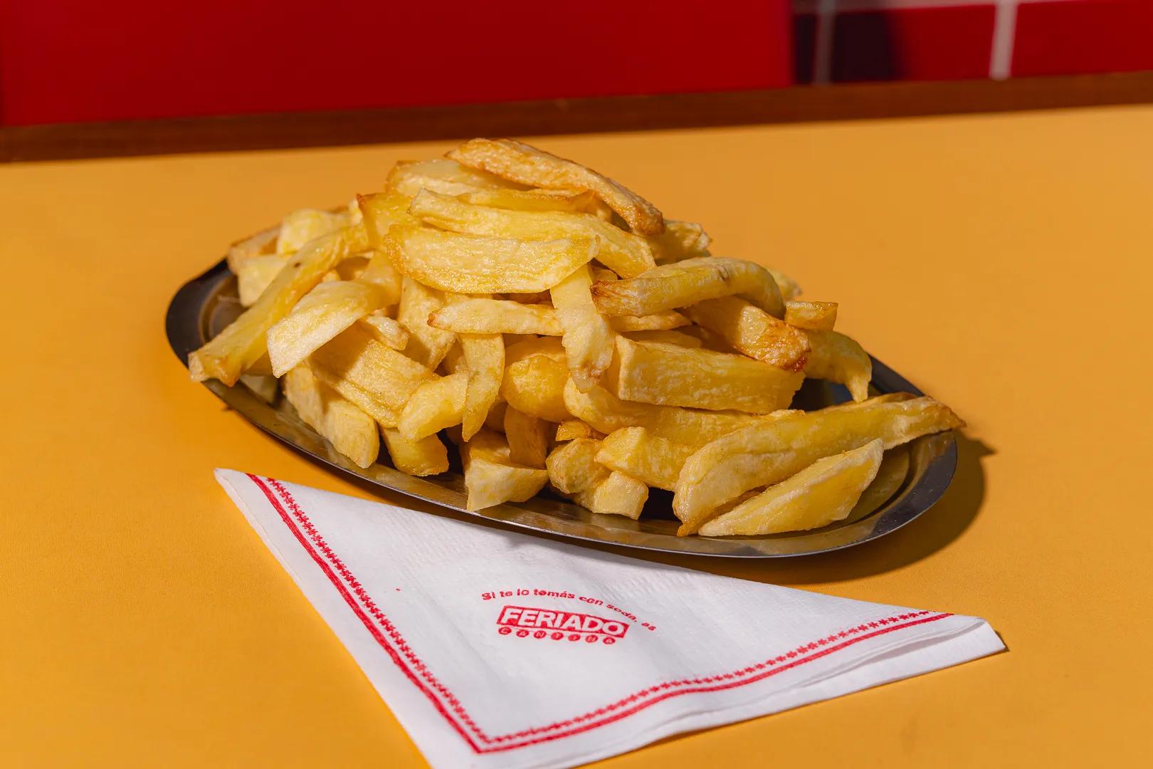 Popular item de Feriado Cantina: Papas fritas