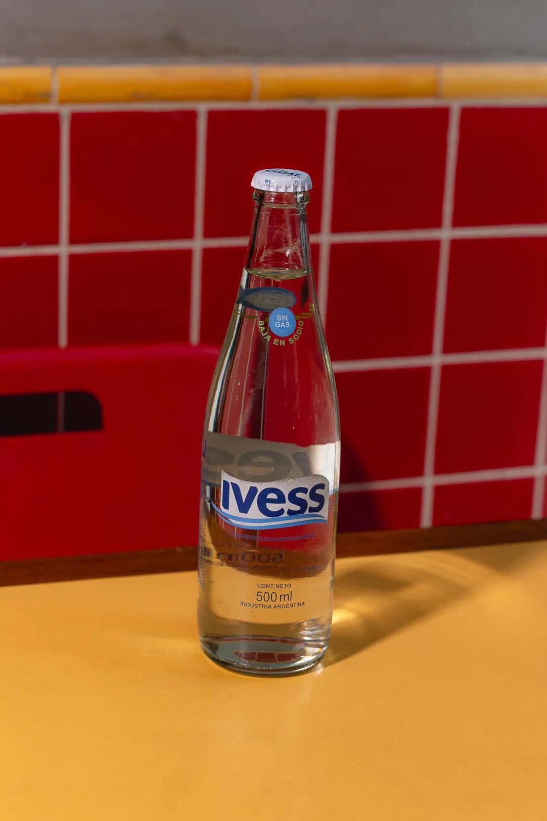 Popular item de Feriado Cantina: Agua
