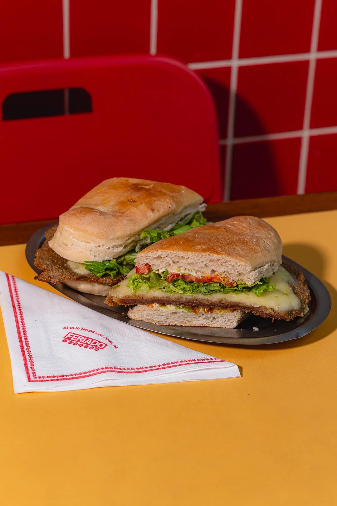 Popular item de Feriado Cantina: De mila completo